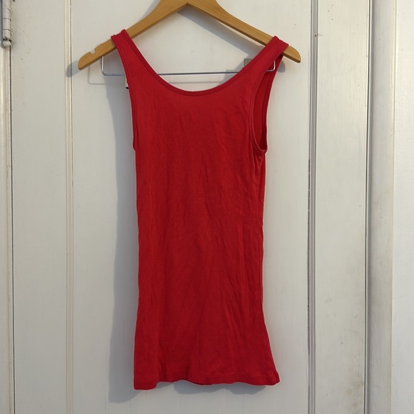 Mossimo tank top - Picture 2 of 3